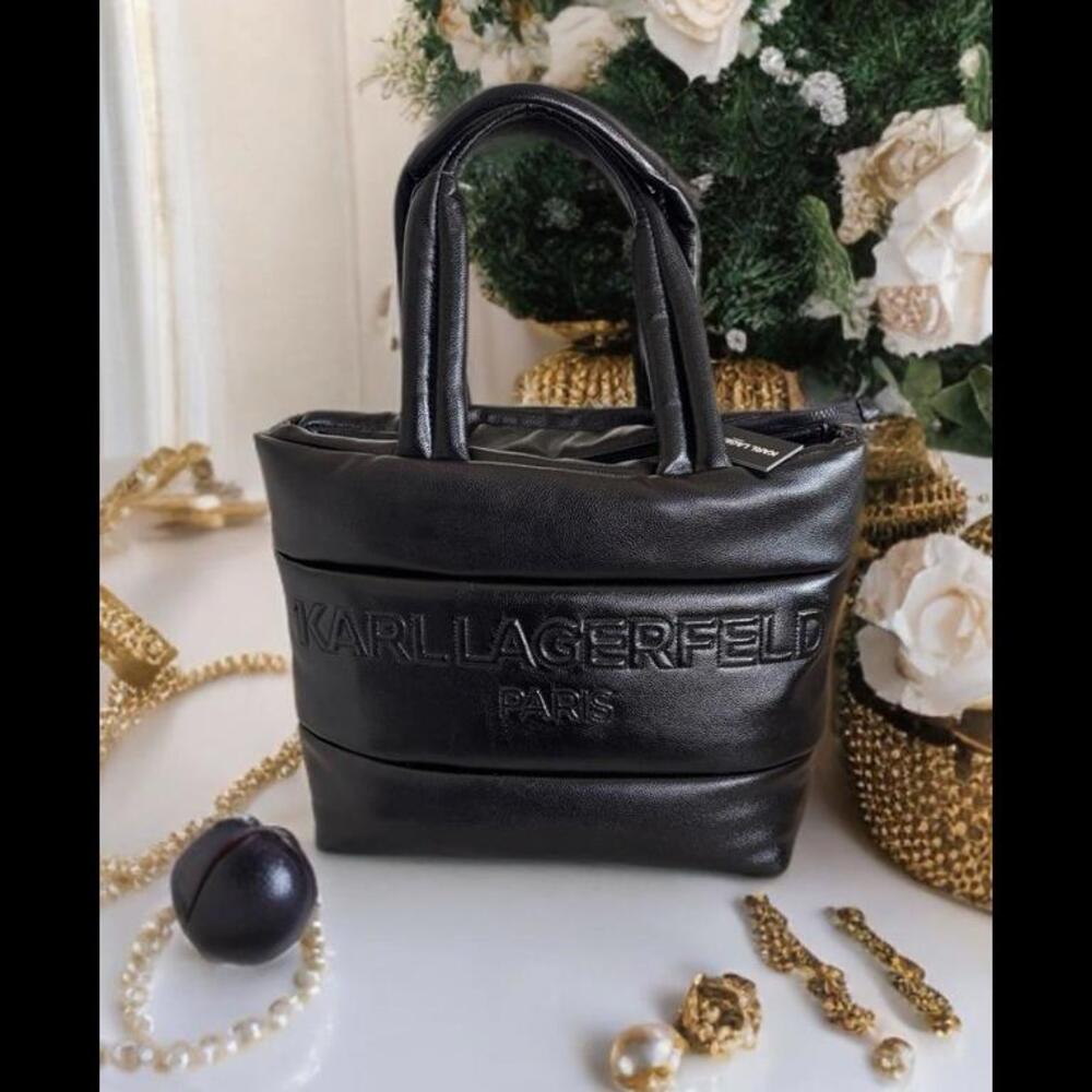 ***The perfect travel bag*** Authentic KARL LAGERFELD tote - so chic!